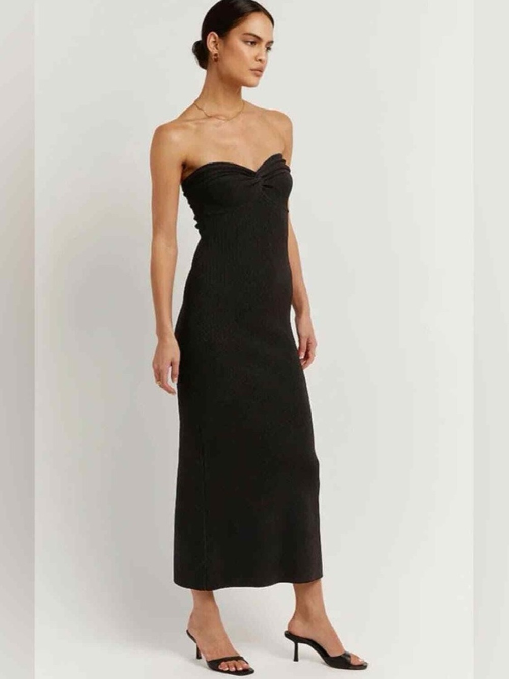 DISSH. Anika Dress Midi Knit Black Dress. Size Medium.